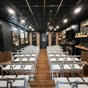 The Magnolia offers endless options for wedding seating, both indoor and out!