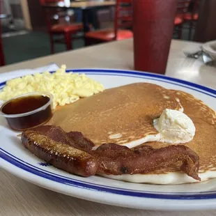 2 Eggs, 2 Pancakes, bacon, sausage