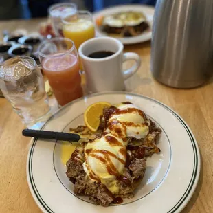 Southern Benny: I've never had bbQ sauce at breakfast before. Unique and tasty :P