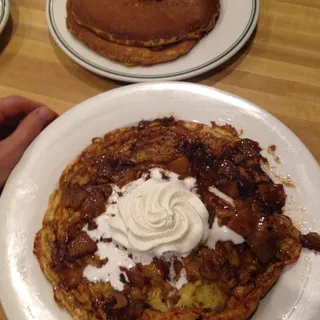 Whole Wheat Granola Pancakes