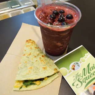 Thick smoothie, healthy and fresh wraps!