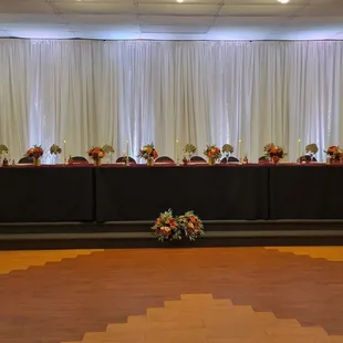 Head Table in the Burgundy Room
