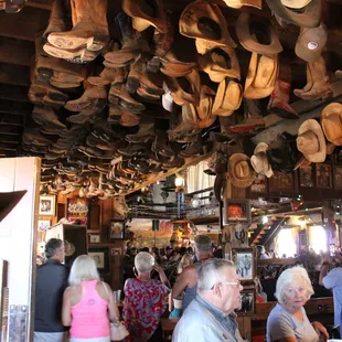 a large group of people eating