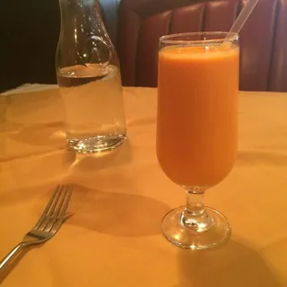 MANGO LASSI