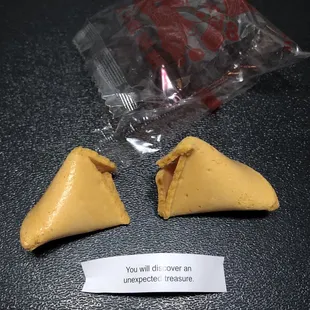 Crispy fortune cookie