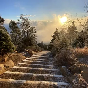 Manitou Incline