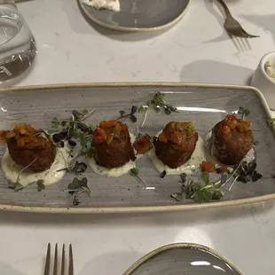 Lounge Crab Cakes