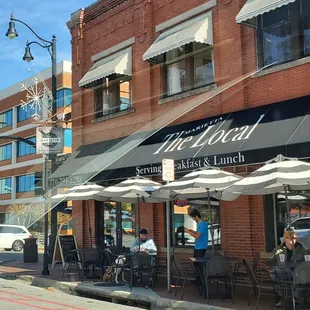 Restaurant on the Square