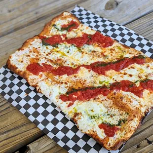 Grandma Pizza from Geno D's Pizza | Instagram: @telephonesmoothie