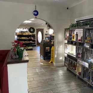 Entryway between the market and cafe