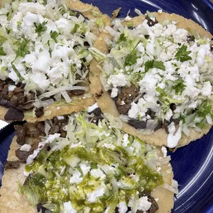 Carne asada sopes