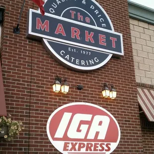 the outside of a restaurant