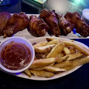 bbq chicken, chicken wings, poultry, fried chicken, chicken, chicken wings and fried chicken, fried chicken wings, food, bbq wings