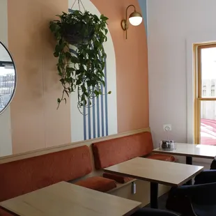 sushi and sashimi, interior