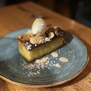 Olive Oil-Almond Cake