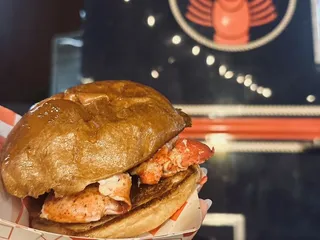 The Happy Lobster Truck