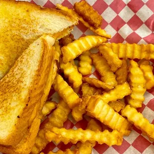 Grilled cheese and fries