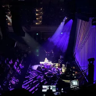 Norah Jones facing stage left