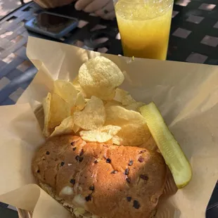 Build your own: chipotle chicken sandwich