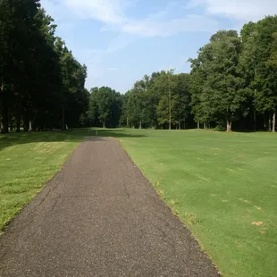 First hole on the Woods Course
