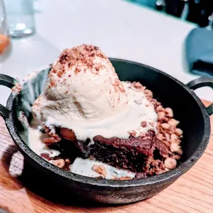 STICKY TOFFEE PUDDING date cake / caramel / candied walnuts / housemade bourbon ice cream