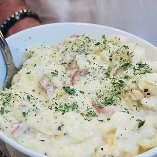 Garlic mashed potatoes
