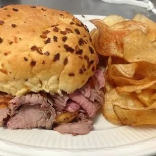 Lunch Special - Hot Roast Beef Sandwich