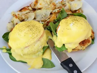 Crackers & Co Cafe
