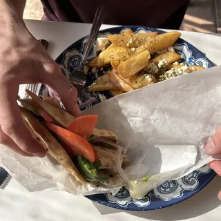 Athenian Chicken Pita