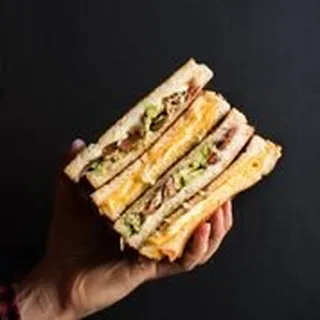 THREE CHEESE CLASSIC