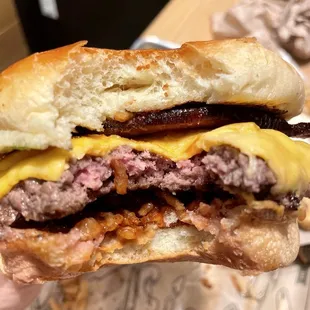 01.25.25 From this first bite to the very last, this BBQ BACON MELTBURGER was phenomenal!!