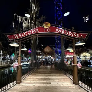 Entering inside The Pyramid