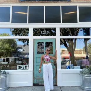 I love this store. Phenomenal customer service and delightful offerings.