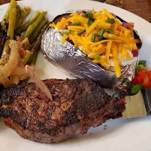 6oz filet, grilled asparagus,  loaded baked potato