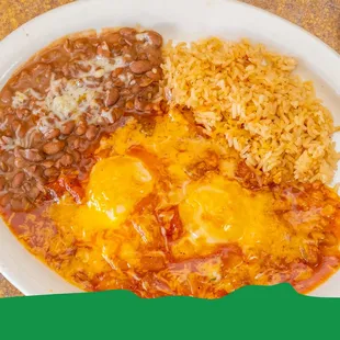 Huevos rancheros, arroz y frijoles