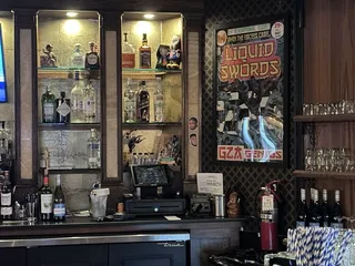 Gold Clover Bar
