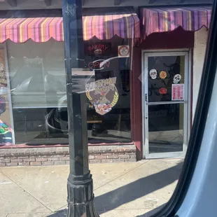 Do not come to this business, unless you want to be disrespected by the workers