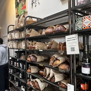 Bread shelf