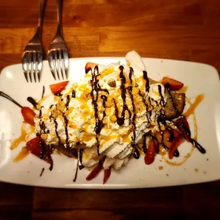 Banana bread split Sundae thing. Super yummy!