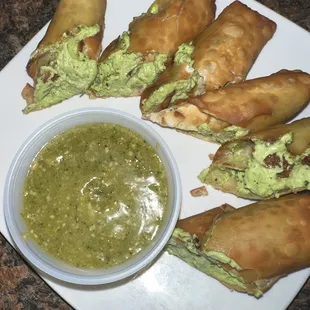 Avocado egg rolls
