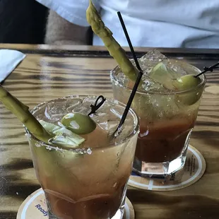 oysters and mussels, drink