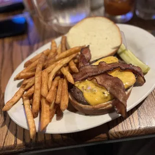Cheeseburger and fries