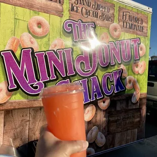 08.31.22 frozen strawberry lemonade