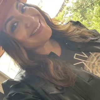 Elvira R.