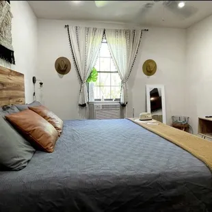 Spacious and comfortable king size bed! The TV is huge with Netflix, Amazon Prime and more! The Boho decorations is great!