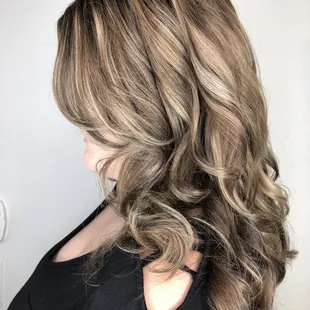 Hair by Diane specializing in highlights, gray coverage, dimensional color and cuts.  Call or text 559-281-4161 for availability.