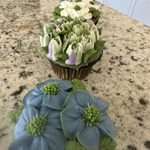 Custom floral cupcakes