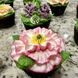 Custom floral cupcakes