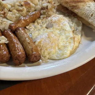 Breakfast Special: Turkey Sausage Links, 2 Eggs, Hash Browns and Toast