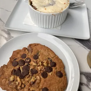 House cookie &amp; cinnamon roll